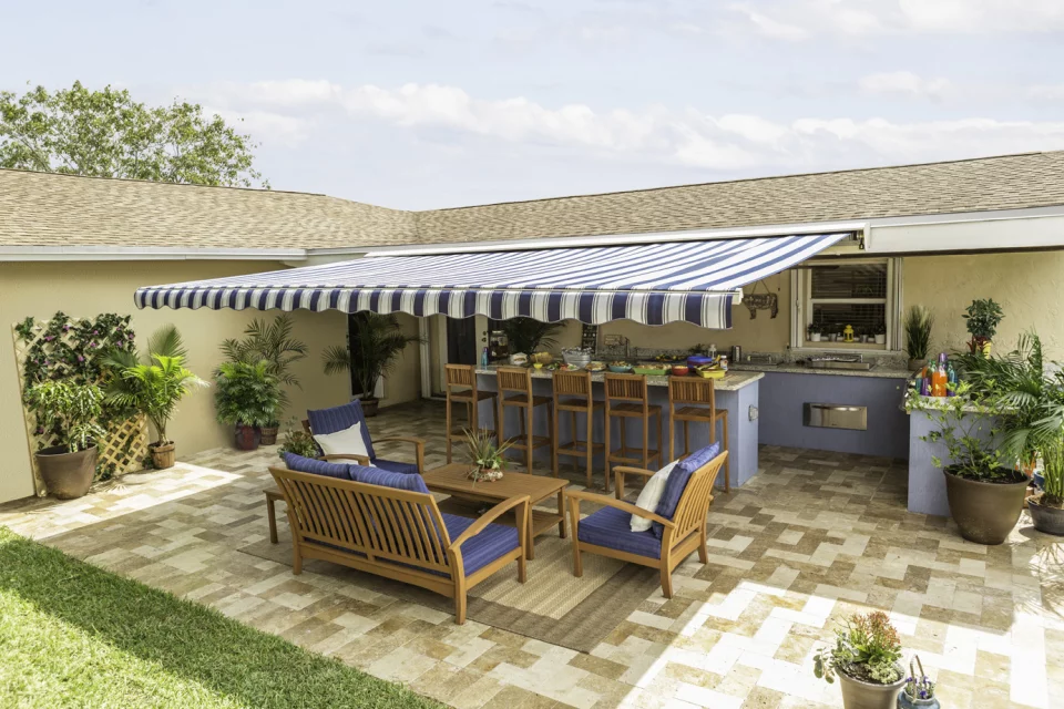 Are Retractable Awnings Really Worth The Price?