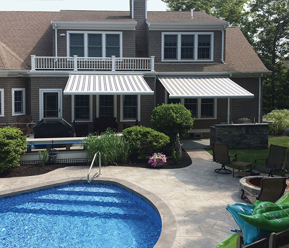 SummerSpace Simple Shade retractable awning